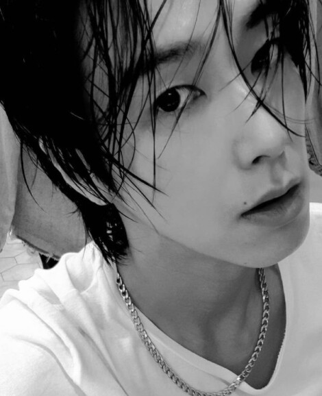 (사진, 유노윤호 인스타그램 캡처)