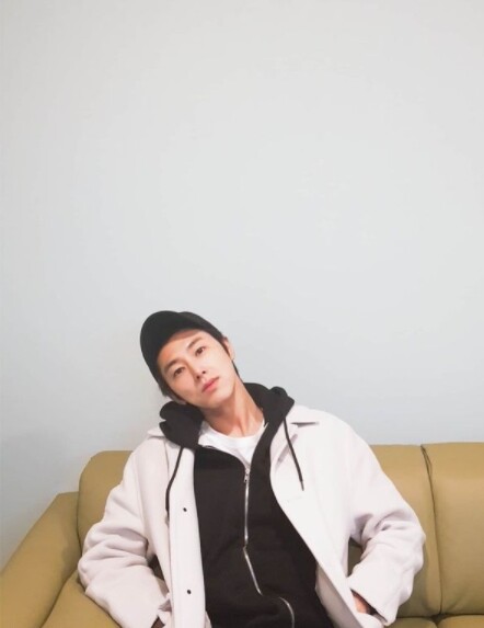 (사진, 유노윤호 인스타그램 캡처)