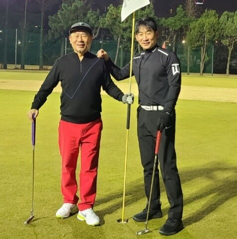 사진 왼쪽부터 개그맨 서인석, 가수 안해성