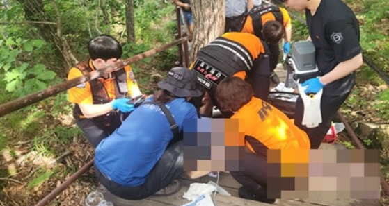 설악산 권금성 탐방로에서 60대 외국...