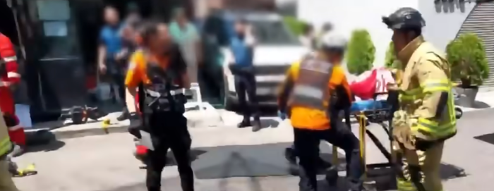 논현역 인근 음식점으로 차량 돌진…도...